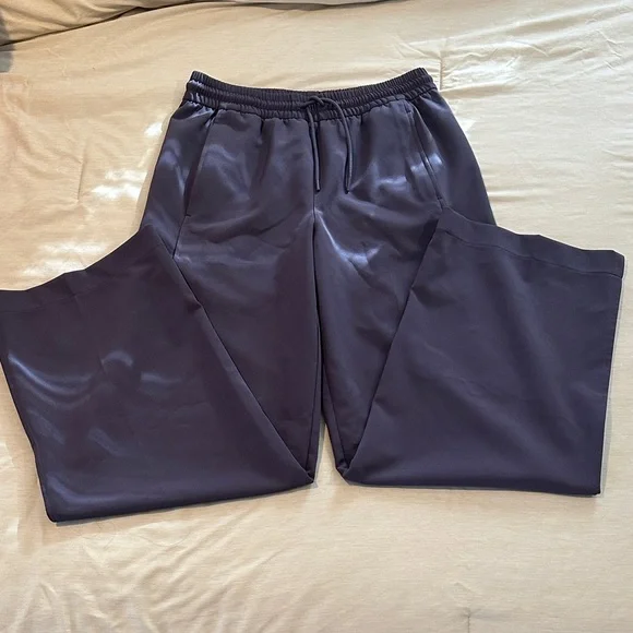 NWOT Athleta Stride Wide Leg Pants – Nightfall Purple Size Small - Picture 3 of 15